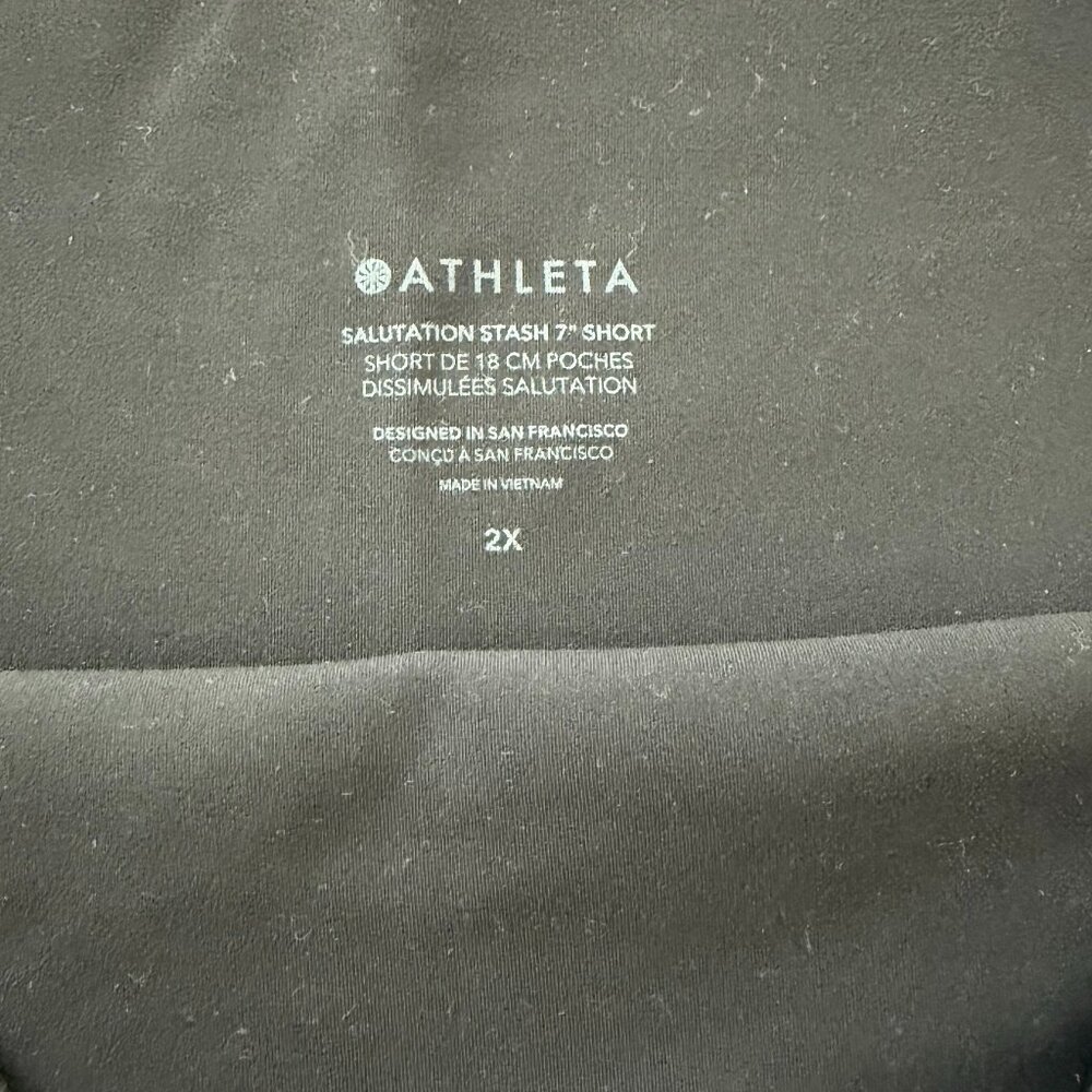 Black Athleta Salutation 7" Bike Shorts - Size 2X - Picture 2 of 3